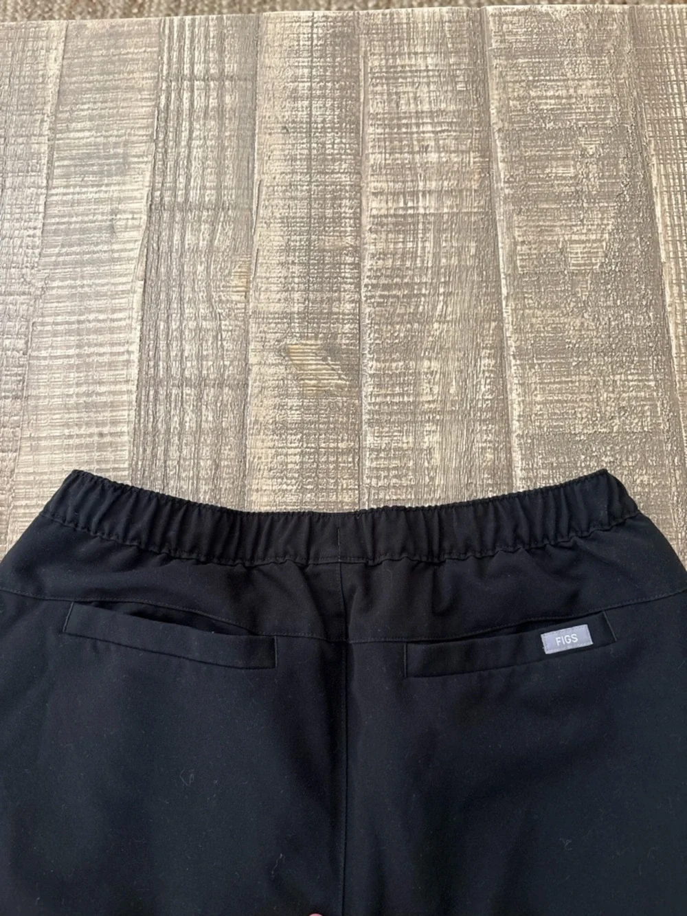 FIGS Tansen Jogger Scrub Pants for Men LS